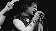 Zemřel bývalý zpěvák Iron Maiden Paul Di'Anno. Bylo mu 66 let