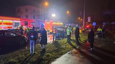 Auto plné mladých lidí mělo vážnou nehodu. Dva z nich bojují o život