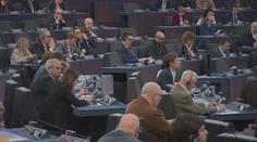 Evropským parlamentem hýbe skandál. Několik europoslanců odposlouchávali