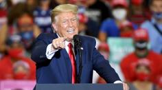 Trump založil vlastní sociální síť. Chce konkurovat Twitteru či Facebooku