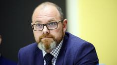 Ministr Plaga skončil v nemocnici! Po pádu z kola musel na operaci