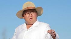 Kim si potrpí na luxusní cigarety. Běžný člověk by na krabičku dřel rok