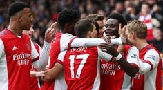 Postoupí Arsenal po šesti letech do Ligy mistrů? Hráči mají slíbené tučné prémie