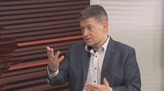 Nacher zveřejnil tabulku vulgarit: Takto se poslanci oslovují