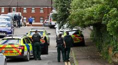 Svědci popsali brutální útok nožem v Belfastu: Slyšeli jsme křik, všude byla krev