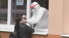 Slovensko pokračuje v testování, polský prezident je Covid pozitivní
