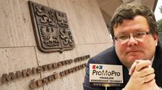 Ministr obrany Vondra rezignoval! Necítí prý podporu od voličů