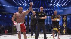 KSW 61: Souboj legend ovládl obr Pudzian, Kincl také triumfoval