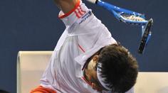 VIDEO: Baghdatis dostal za ničení raket pokutu