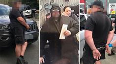 V Seattlu chytli posledního člena Berdychova gangu. Měl u sebe balík