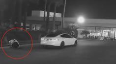Samořiditelné auto srazilo robota a "zabilo" ho! Nebo to bylo jinak?