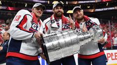 Stanley Cup i Gagarinův pohár: Kde ještě letos slavili Češi titul?