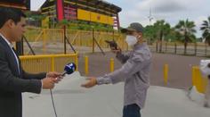 Děsivý den sportovního reportéra! V přímém přenosu na něj mířili zbraní