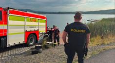 Pohřešovaného muže v Mostě se nepodařilo najít. Policie pátrání v jezeře vzdala