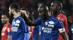 Revoluce v boji s rasismem: Duel v Ligue1 zastavili, výtržníka zatkli