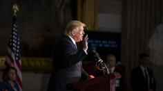 Promluví Trump před prázdným sálem? Politici vyzývají k bojkotu!