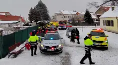 Holčička chtěla zachránit svého psa. Pohltila ji ledová řeka
