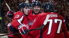 NHL začala výpraskem! Obhájci titulu zničili Boston sedmi góly