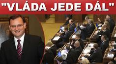 Nečasova vláda PŘEŽILA hlasování o nedůvěře