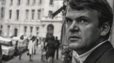 Kunderu zpopelnili v Paříží. Zazněla slavná sonáta v podání jeho otce