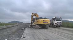 Část dálnice D48 ani nezprovoznili. Nyní ji bourají a znovu postaví