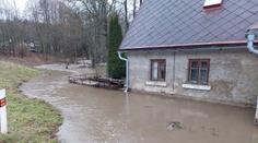 ČHMÚ zpřísnil výstrahu před povodněmi. Ve dvou okresech platilo povodňové ohrožení
