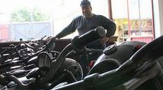 Měl sklep plný motorek, tak si otevřel muzeum!