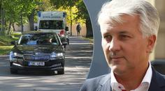 Exšéf pražské záchranky: Převoz prezidenta Zemana byl neprofesionální