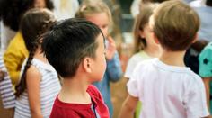Metodu v německých školkách řešila policie kvůli pedofilii. Je i u nás