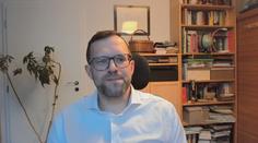 Pokud by ČNB ignorovala nárůst inflace, rostly by úrokové sazby ještě víc, říká ekonom