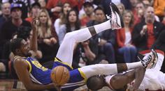 Durant se vrátil do hry, ale znovu se zranil! Warriors i bez něj vyhráli