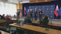 Ministr Kulhánek se tradičně na první zahraniční cestu vydal na Slovensko