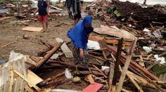 Pátrání po přeživších pokračuje, při tsunami zemřelo 281 lidí