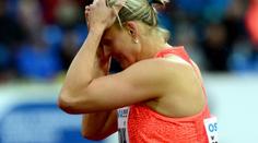 Šla na tenis, možná přijde o Rio. Špotáková se zranila při smeči!
