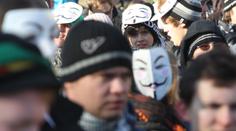 Ve světě i v Česku se demonstrovalo proti dohodě ACTA