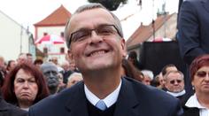Jste ubozí a k smíchu, hezký den. Své odpůrce poctil Kalousek hřejivými slovy