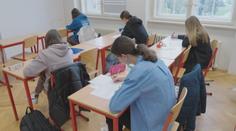 Kraje podporují úspěšné studenty. Navyšují částku na jejich stipendia