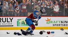 Nejhezčí gól letošního play-off? MacKinnonovo sólo uchvátilo NHL