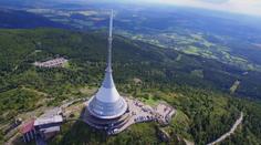 Liberecký kraj odkoupí vysílač a hotel Ještěd. V plánu je rozsáhlá rekonstrukce