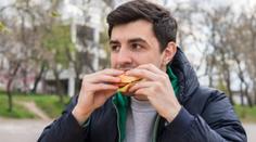 Zkracují ultrazpracované potraviny život? Některé se tváří jako zdravé, říká expert