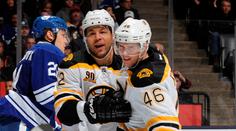 Krejčí ušil pro Boston další vítězství, Bruins dobyli Toronto