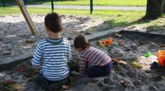 Drama na pískovišti! Kvůli bábovičkám šlo chlapcům o život
