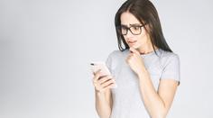 Pozor na triky operátorů – i neomezený tarif vás v zahraničí může vyjít na tisíce