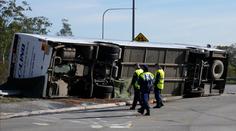 Tragické zakončení svatby. Autobus s hosty havaroval, deset z nich zemřelo