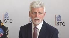 Prezident Pavel měl nehodu na motorce, je v nemocnici. Boural na sportovním okruhu