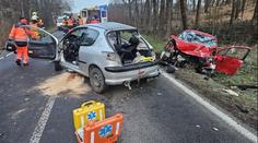 Nehody komplikují dopravu napříč Českem. Klouže to, varovali hasiči
