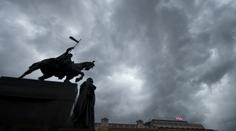 Opilý voják napadal v centru Prahy kolemjdoucí! Na pietním místě tropil výtržnosti!