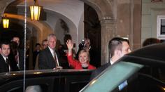 Havel se sešel s Clintonovou. Hillary mávala, Václav mlčel