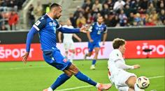 Smolař Schranz. Slávista se při gólové střele v kvalifikaci o MS zranil