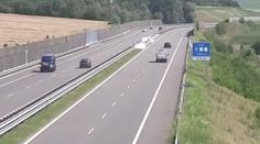 Zmatený hazardér kličkoval po D1 v protisměru. Během pár minut hned dvakrát